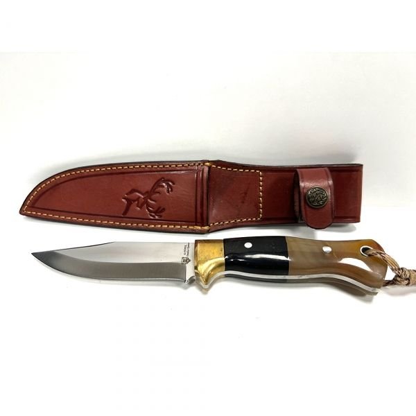 Ловен Нож с Кожена Кания 05 - Three color handle