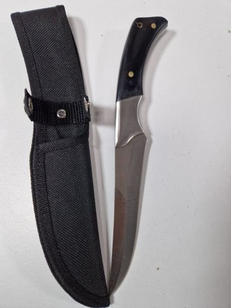 Нож Smax с калъф