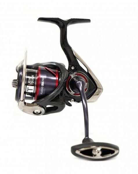 Макара Daiwa 20 Fuego LT 3000 C